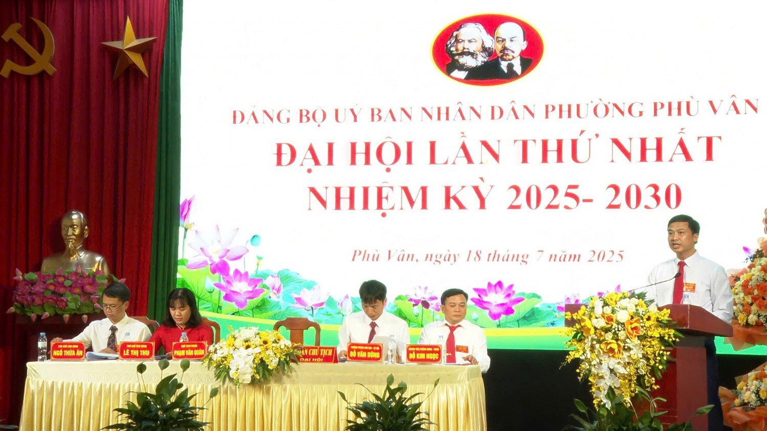 Đại hội Đảng bộ UBND phường Phù Vân lần thứ nhất nhiệm kỳ 2025 - 2030