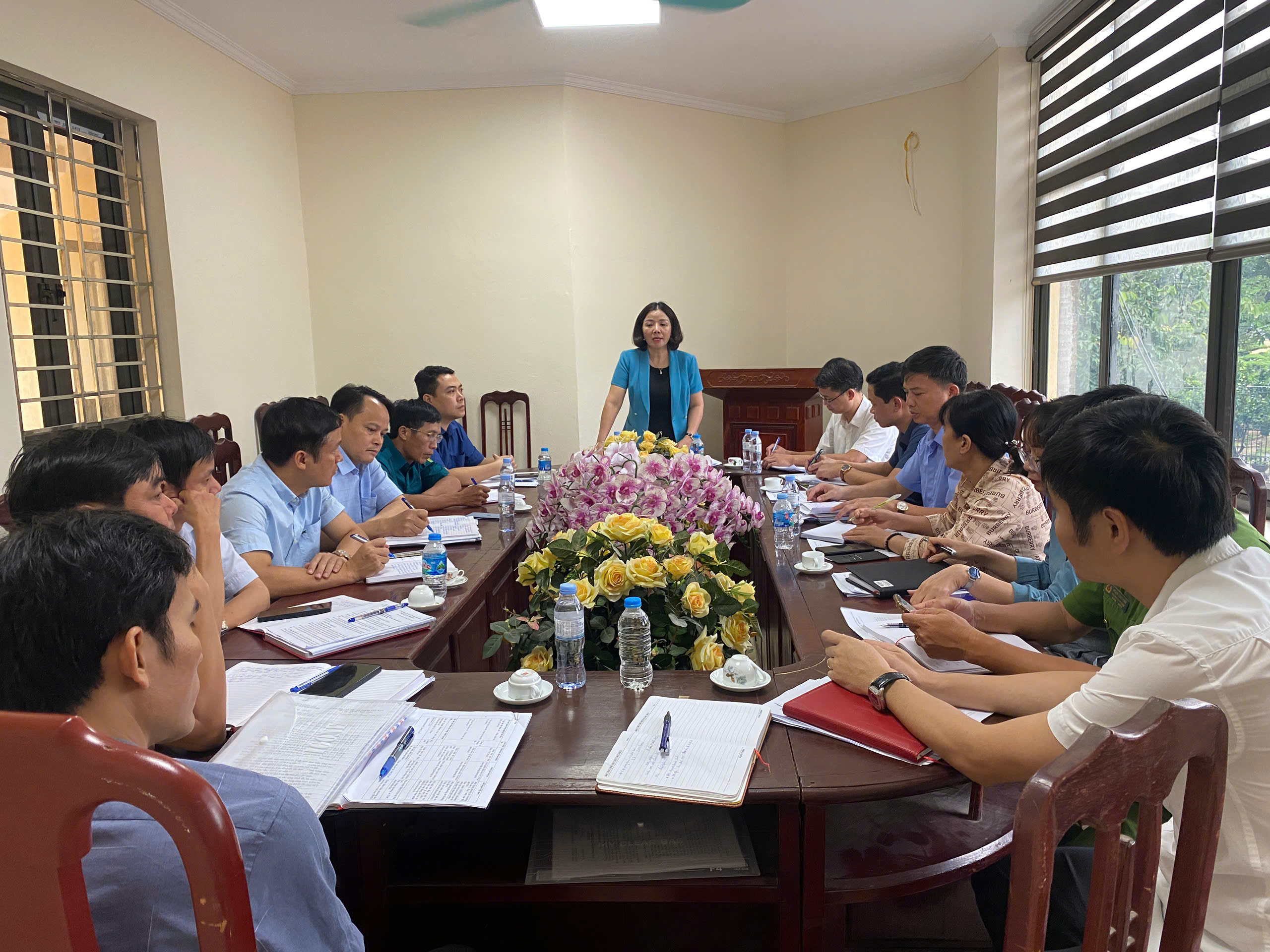 Đoàn kiểm tra của tỉnh Ninh Bình về kiểm tra công tác phòng chống cơn bão số 3 (Wipha)