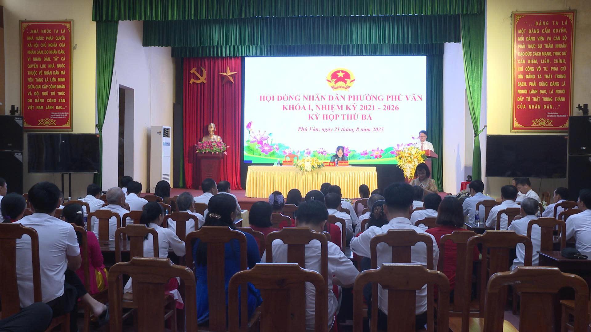 HĐND phường Phù Vân khóa I, nhiệm kỳ 2021- 2026 tổ chức kỳ họp thứ ba